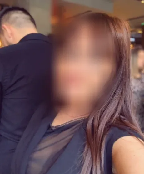 Amela, 38