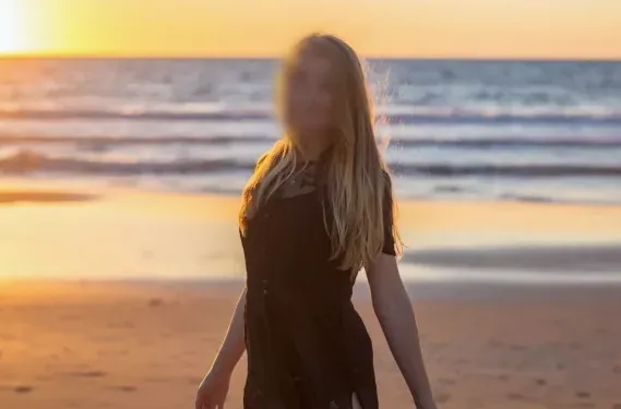 Annelie, 32
