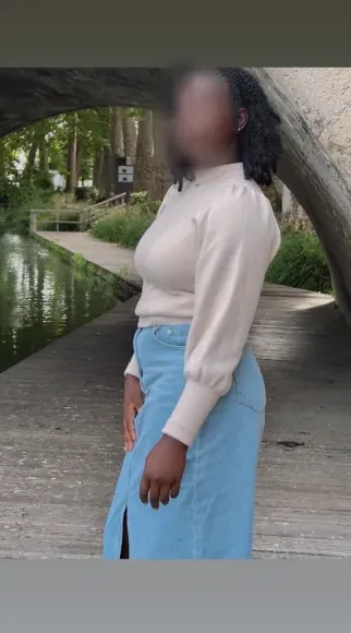 Cecilia, 20