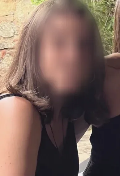 Elvira, 33