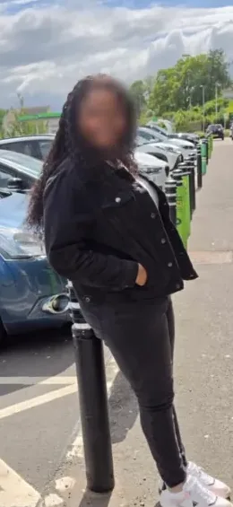 Emelie, 33