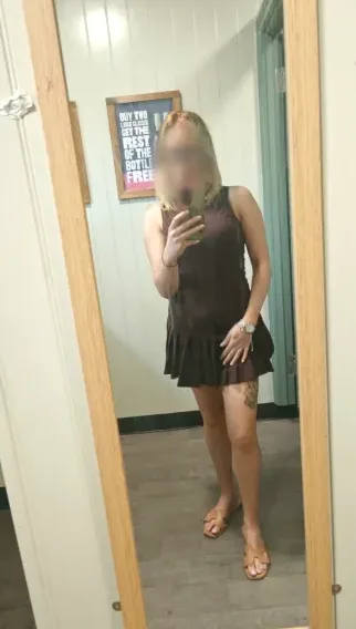 Emilia, 36