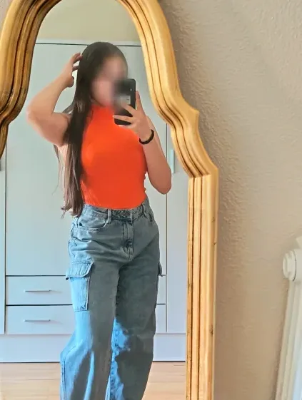 Ester, 20