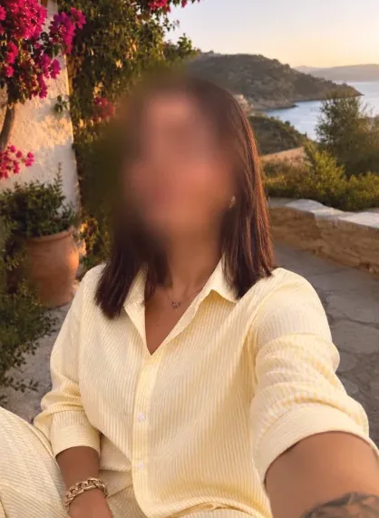 Greta, 23