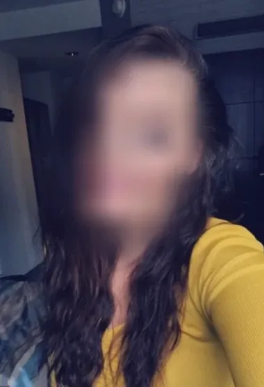 Ingrid, 35