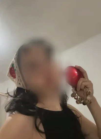 Marie, 21
