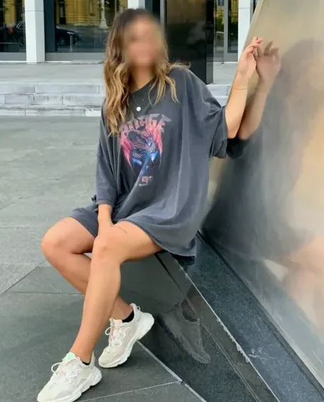Nellie, 23
