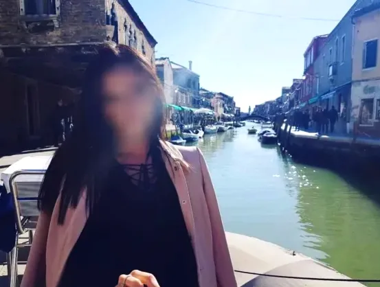 Olivia, 35
