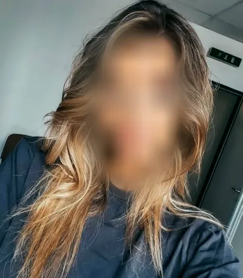 Sara, 32
