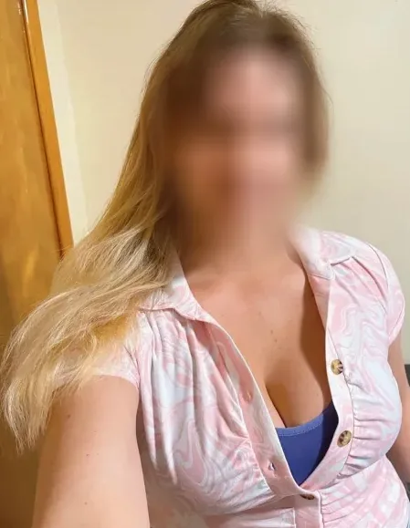 Sara, 40