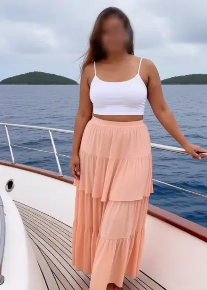 Tyra, 32